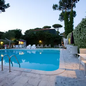 Ih Logos Dei Marmi Hotel